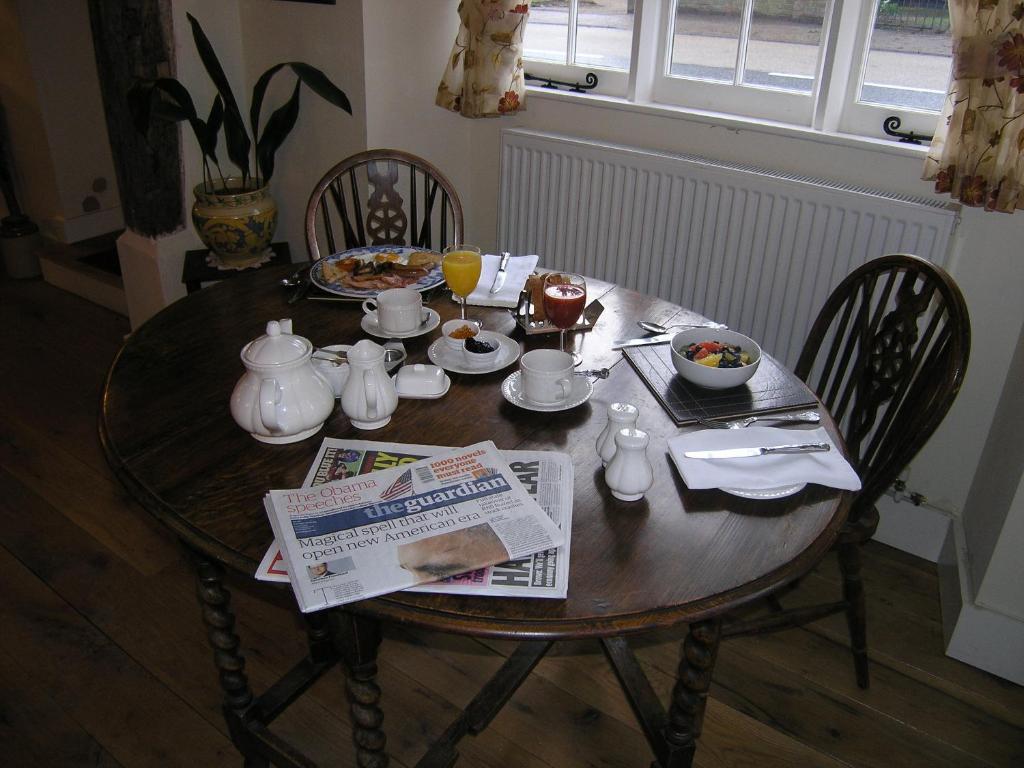 The Pilgrims Rest Hotel Littlebourne Eksteriør billede